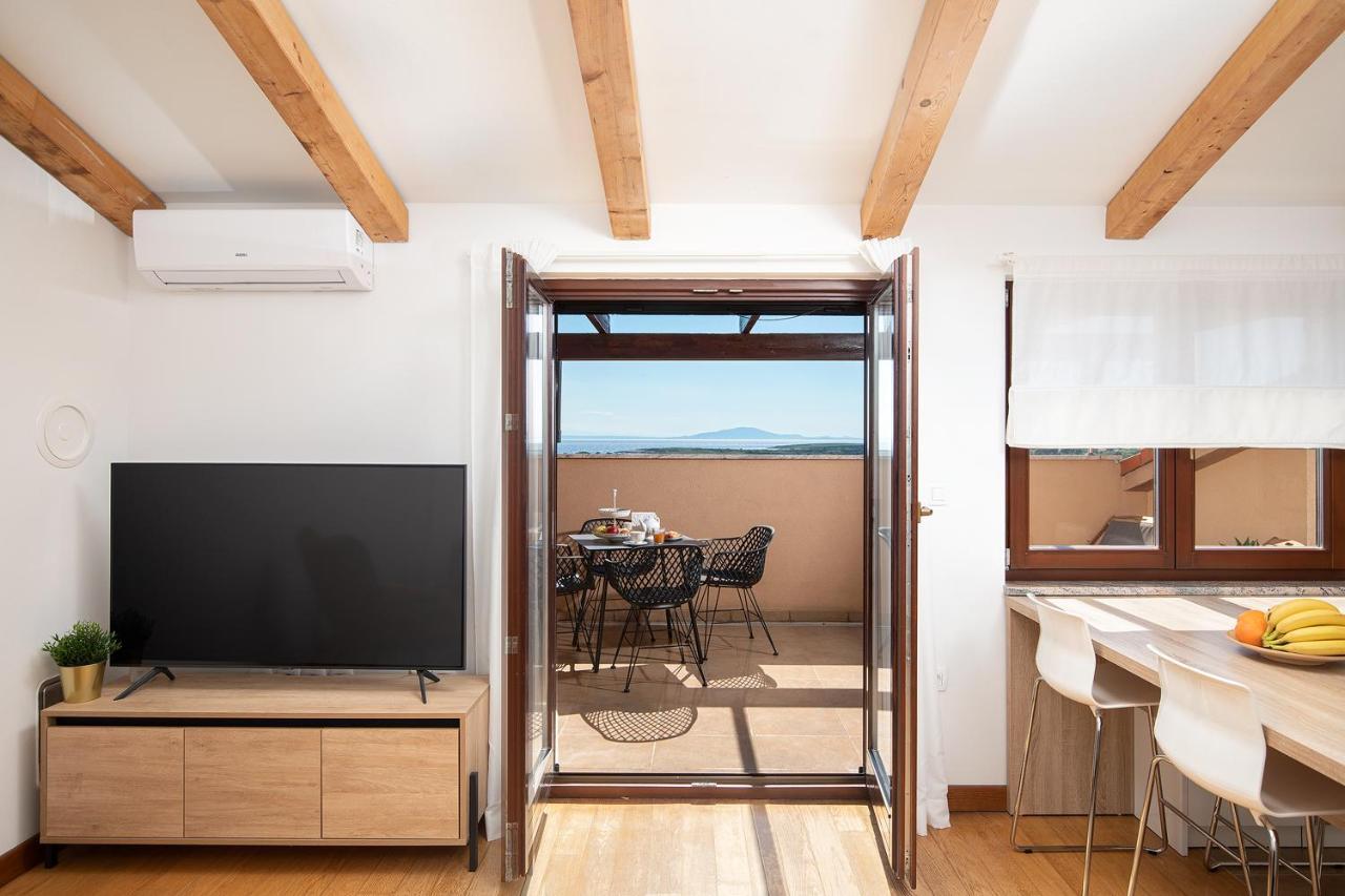 Cesare Apartment, With Swimming Pool And Sea View Ližnjan Extérieur photo